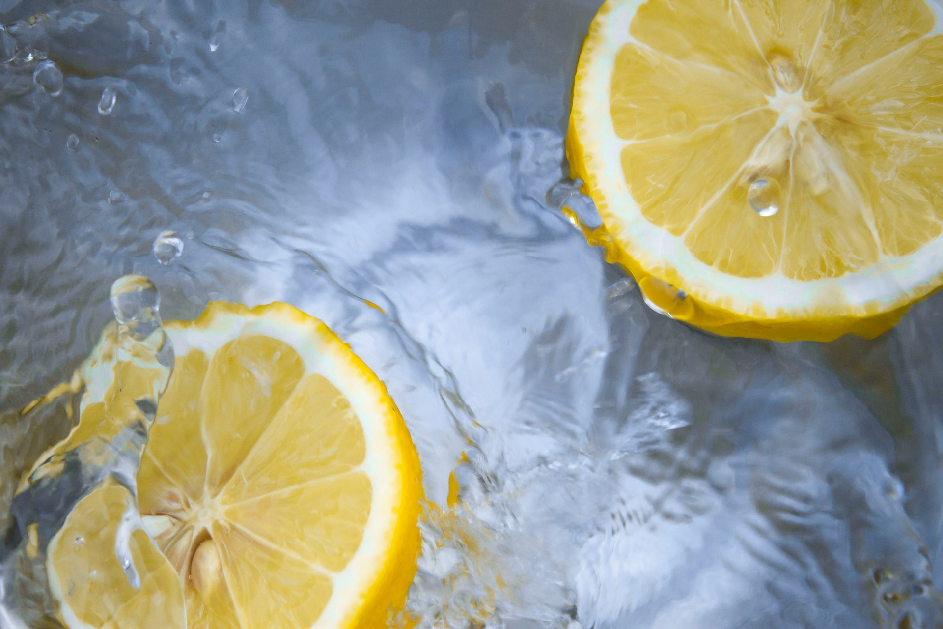 5 Health Benefits of Lemons